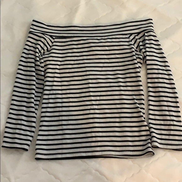 Off the shoulder striped shirt - Picture 1 of 1